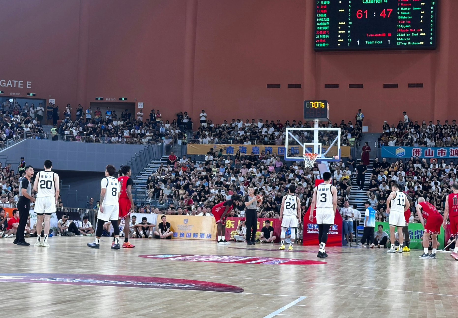 周鹏都是老, 队的速度确